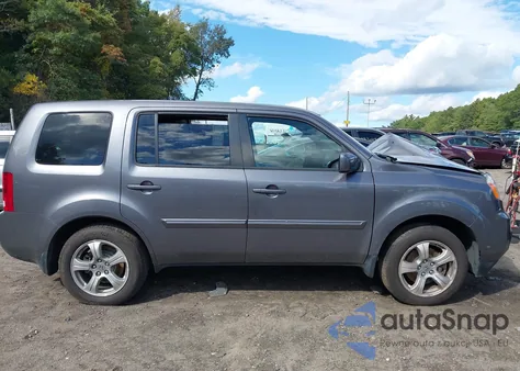 2015 Honda Pilot Ex-L z USA, uszkodzony, nr VIN 5FNYF4H50FB066874